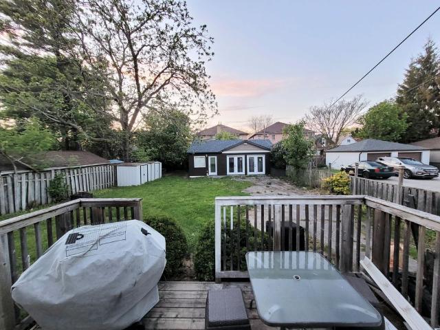 For Lease 22 Fairfield Avenue Unit# Coachhouse, Toronto, Ontario