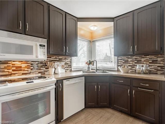 For Lease 22 Fernwood Crescent, Hamilton, Ontario