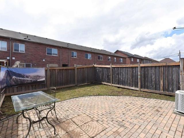For Lease 22 Quailvalley Drive, Brampton, Ontario