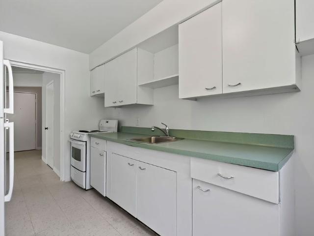For Lease 2393 New Street Unit# 402, Burlington, Ontario