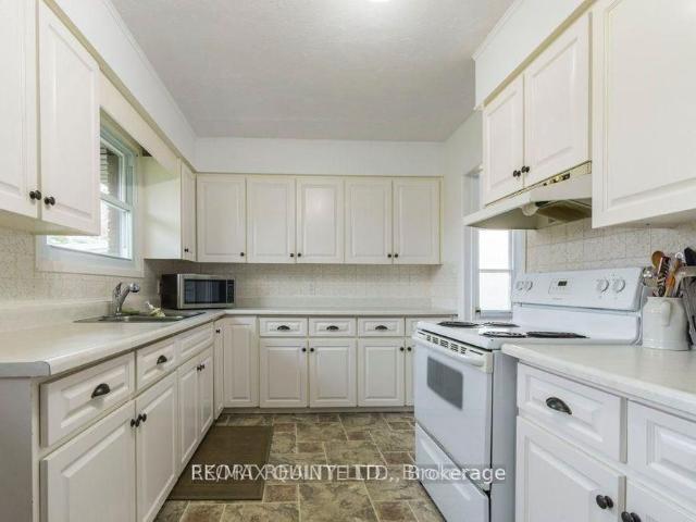 For Lease 239 Dundas Street Unit# Upper, Belleville, Ontario