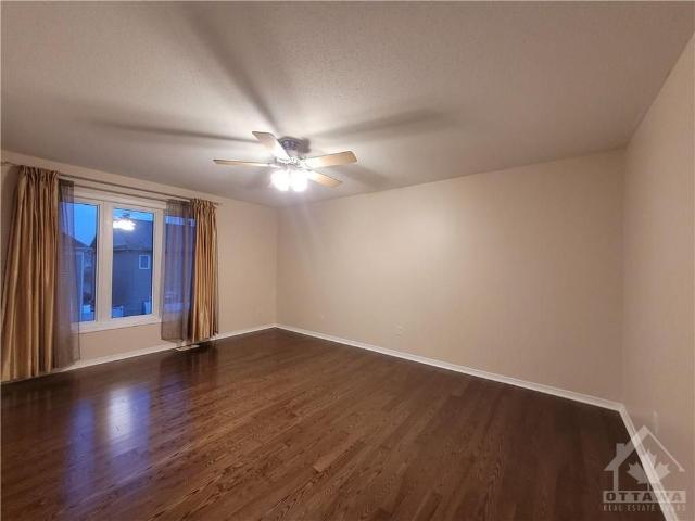 For Lease 239 HIGHPOINTE Crescent, Barrhaven, Ontario