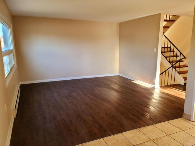 For Lease 23 Manitou Crescent Unit# #F, Loyalist, Ontario