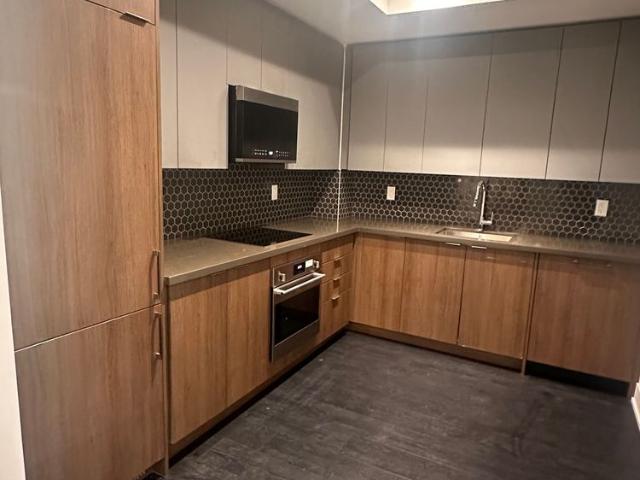 For Lease 2481 Taunton Road Unit# 1002, Oakville, Ontario