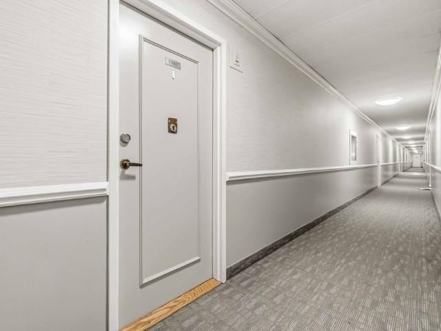 For Lease 2400 Virginia Drive Unit# 1107, Alta Vista and Area, Ontario