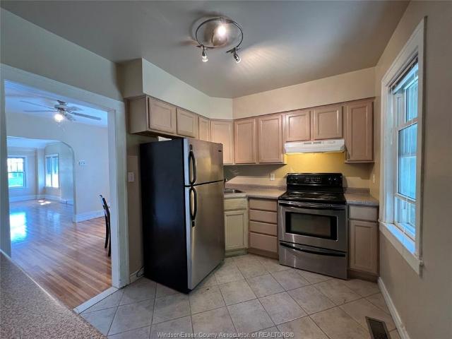 For Lease 2423 PRINCESS Avenue, Windsor, Ontario