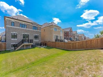 For Lease 242 Touch Gold Crescent, Aurora, Ontario