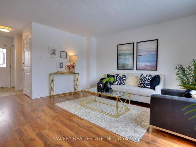 For Lease 24 Lampman Lane, Barrie, Ontario