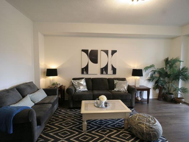 For Lease 2540 William Jackson Drive Unit# 402, Pickering, Ontario