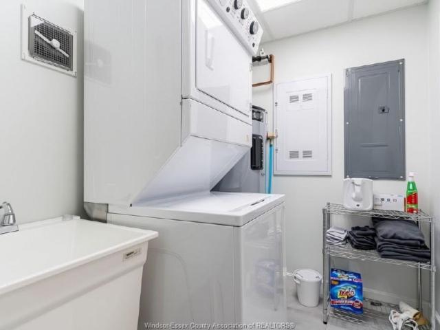 For Lease 2550 SANDWICH WEST Parkway Unit# 406, LaSalle, Ontario