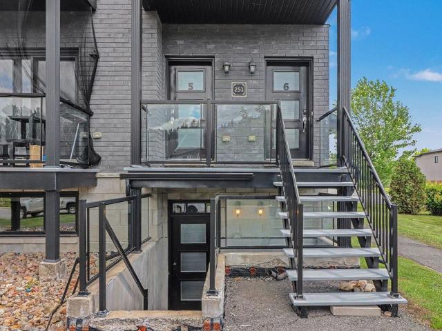 For Lease 251 Capri Avenue Unit# 4, Russell, Ontario