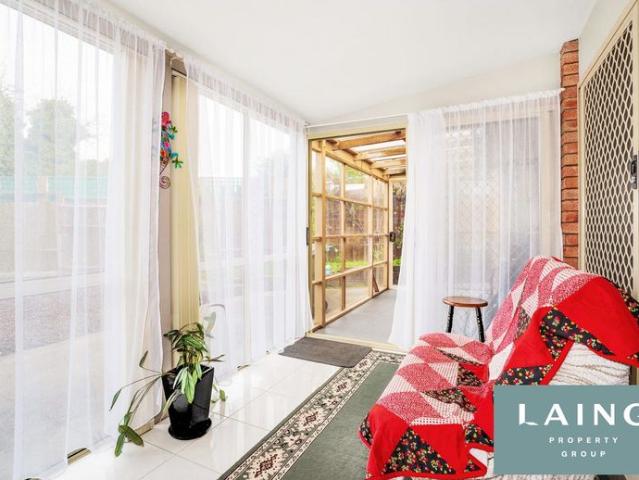 FOR LEASE 2/5 Holyman Street