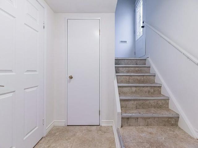 For Lease 25 Hillview Drive Unit# BSMT, Newmarket, Ontario