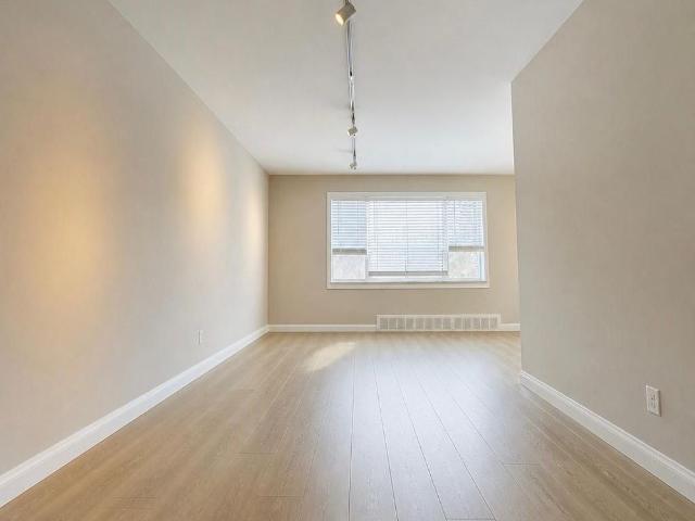 For Lease 25 Paisley Boulevard Unit# Unit 6, Mississauga, Ontario