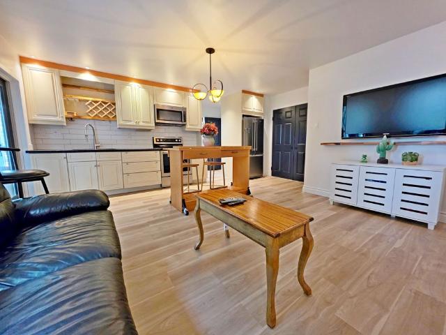For Lease 260 Metro Road Unit# B, Georgina, Ontario