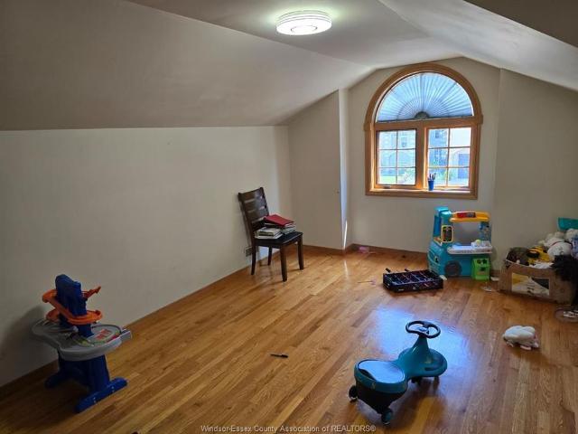 For Lease 2636 FLEMING Court Unit# UPPER, Windsor, Ontario