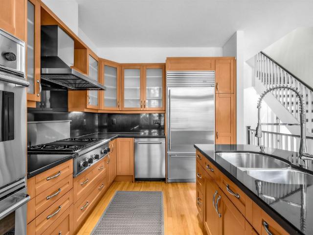 For Lease 26 Marlborough Avenue, Toronto, Ontario