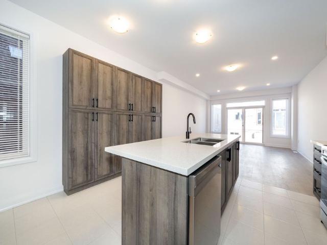 For Lease 26 Ranch Terrace, Barrie, Ontario
