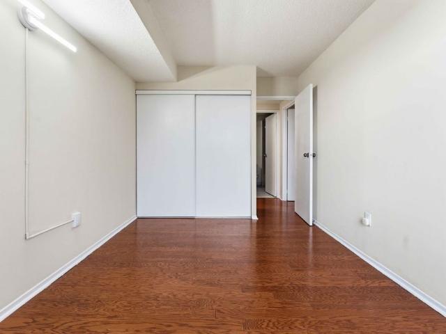 For Lease 2759 Carousel Crescent Unit# 911, Blossom Park Airport and Area, Ontario