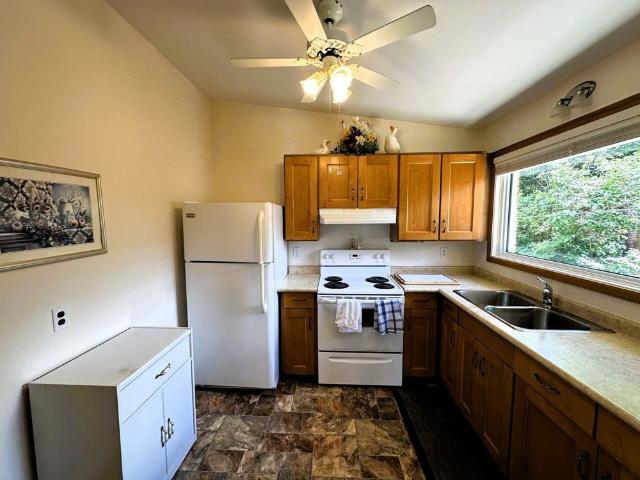 For Lease 275 St Anne's Crescent, Peterborough, Ontario