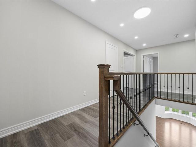 For Lease 277 Gibson Circle Unit# Main & Second Floor, Bradford West Gwillimbury, Ontario