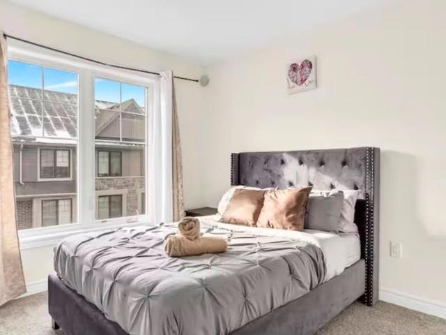 For Lease 27 Folcroft Street, Brampton, Ontario
