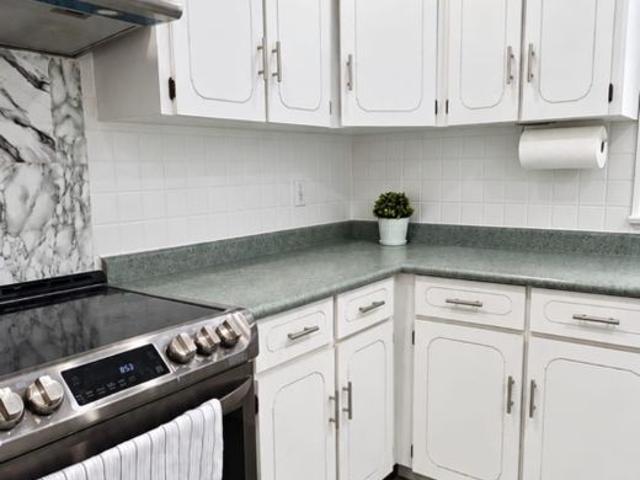 For Lease 27 Inchcliffe Crescent Unit# Upper, Toronto, Ontario