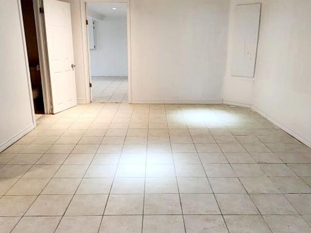 For Lease 27 main Street Unit# Lower floor, Mississauga, Ontario