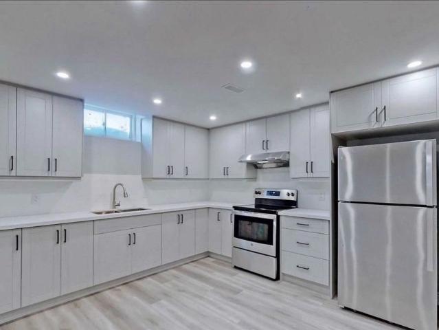 For Lease 285 Bonnieglen Farm Boulevard, Caledon, Ontario