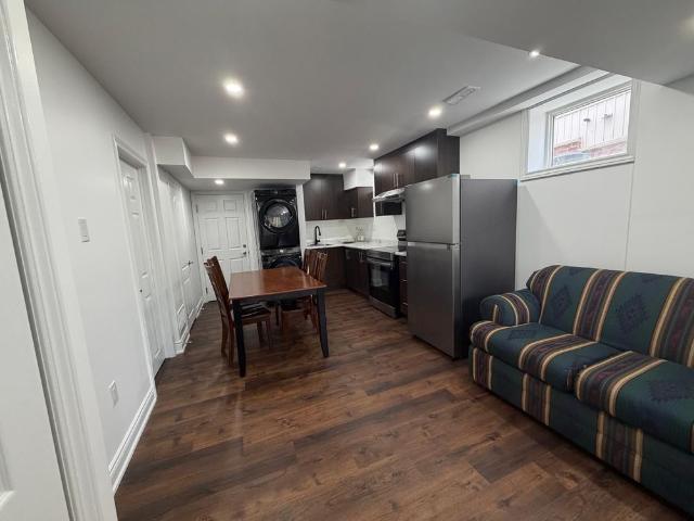 For Lease 28 Meadowglen Boulevard, Halton Hills, Ontario