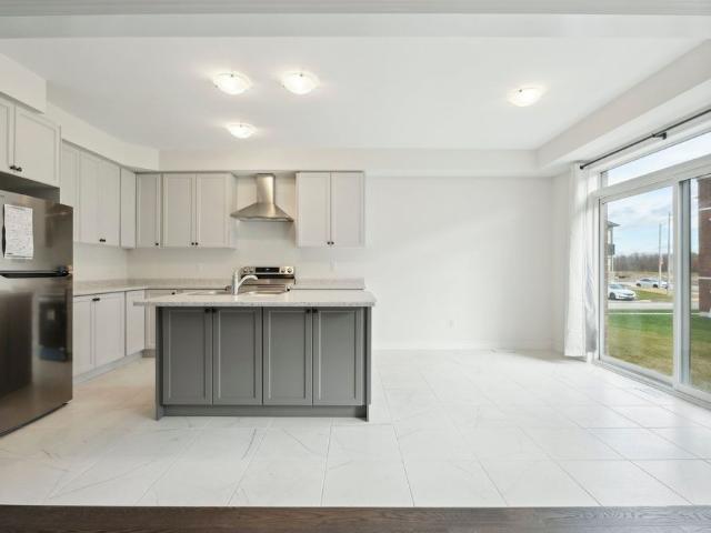 For Lease 28 Tamworth Terrace, Barrie, Ontario