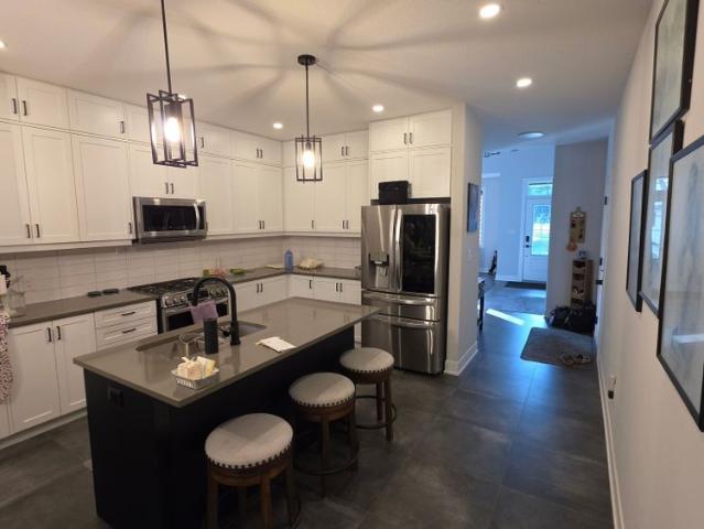 For Lease 297 Whiting Street Unit# 3, Ingersoll, Ontario