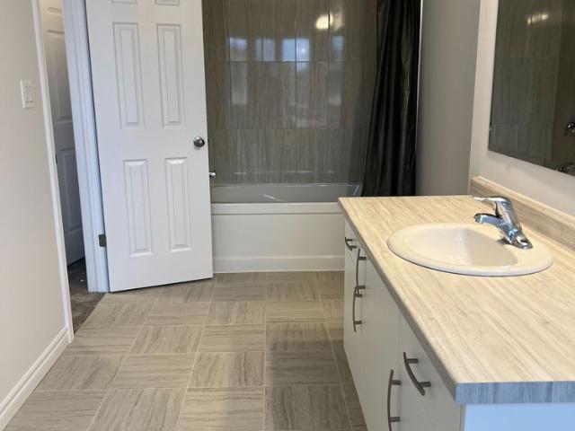 For Lease 299 Bradshaw Drive, Stratford, Ontario