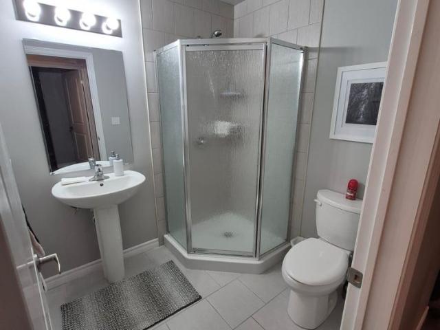 For Lease 29 Lakewood Crescent Unit# 105, Kawartha Lakes, Ontario