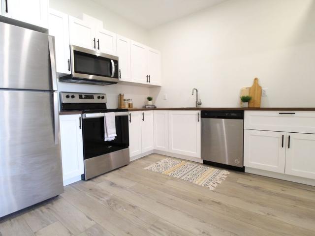 For Lease 2 Talbot Street Unit# Unit 8, Essex, Ontario