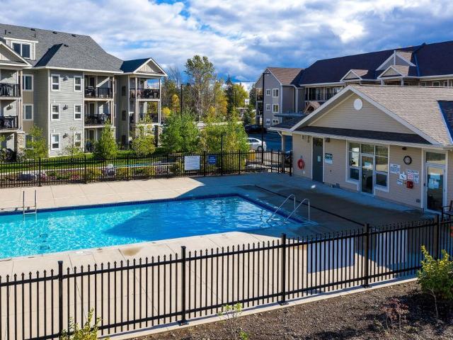 For Lease 2 COVE Court Unit# 108, Collingwood, Ontario