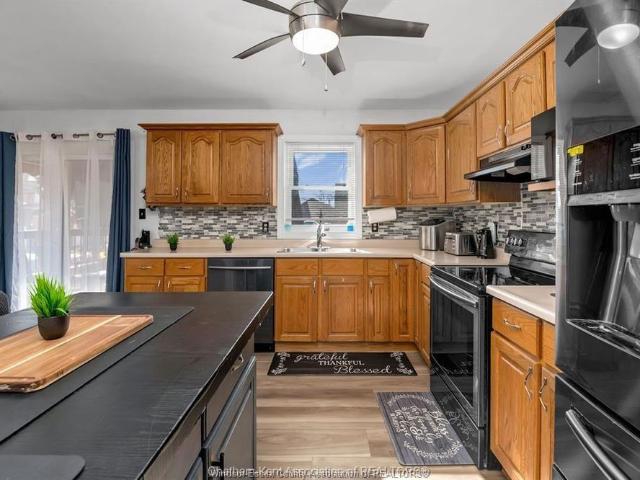 For Lease 3057 KENILWORTH Drive Unit# UPPER, Windsor, Ontario