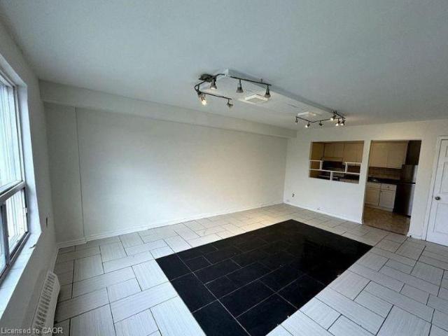 For Lease 3071 Hurontario Street Unit# 1, Mississauga, Ontario