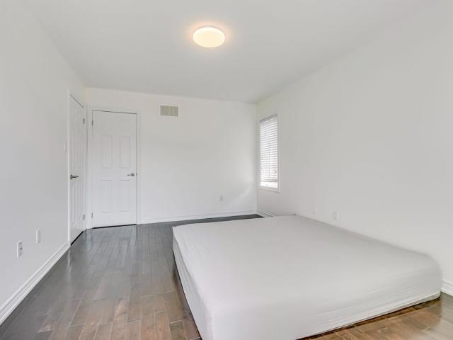 For Lease 3072 Eberly Woods Drive, Oakville, Ontario