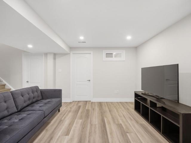 For Lease 3008 Britannia Road, Mississauga, Ontario