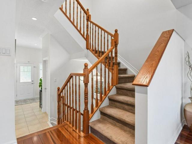 For Lease 303 Balinroan Crescent, Barrhaven, Ontario