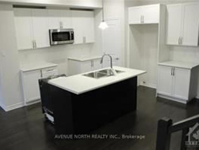 For Lease 321 Quest Private, Blossom Park Airport and Area, Ontario