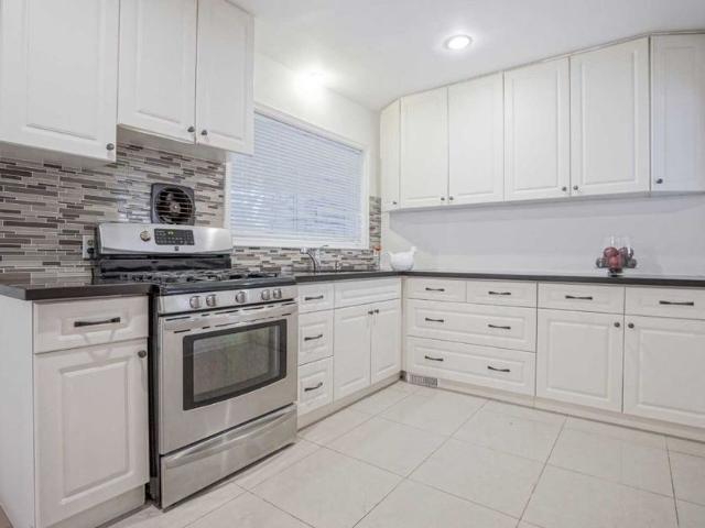 For Lease 32 East Drive, Markham, Ontario