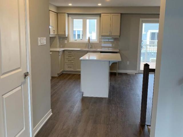 For Lease 32 Limnos Lane, Stittsville Munster Richmond, Ontario