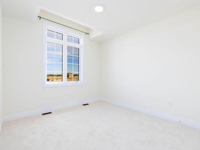 For Lease 32 Max Bulmer Court, Georgina, Ontario