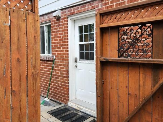 For Lease 3389 Kelowna Court, Mississauga, Ontario