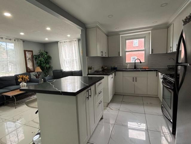 For Lease 332 Colborne Street Unit# Main, Central Elgin, Ontario