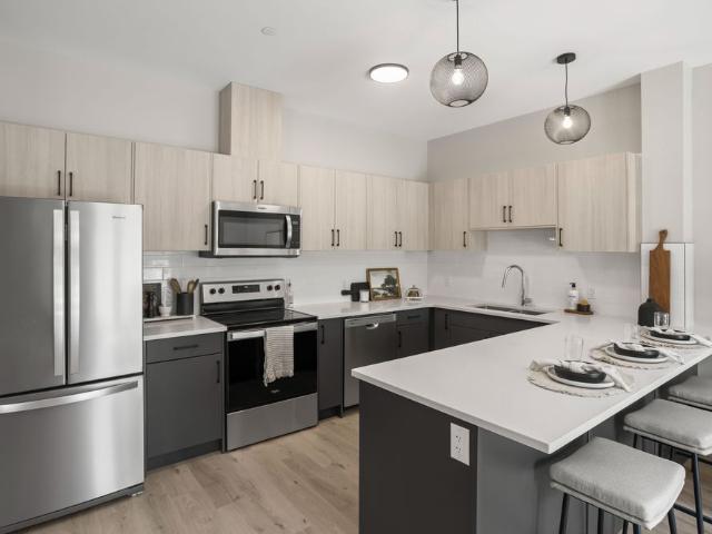 For Lease 33318 RICHMOND Street Unit# 208, Lucan Biddulph, Ontario