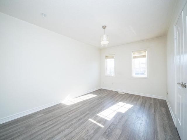 For Lease 33 Titan Drive, Hamilton, Ontario