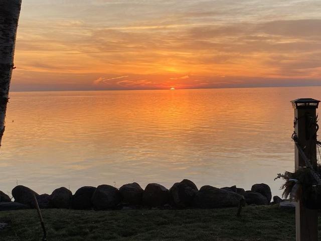 For Lease 3465 Glenhaven Beach Road, Innisfil, Ontario